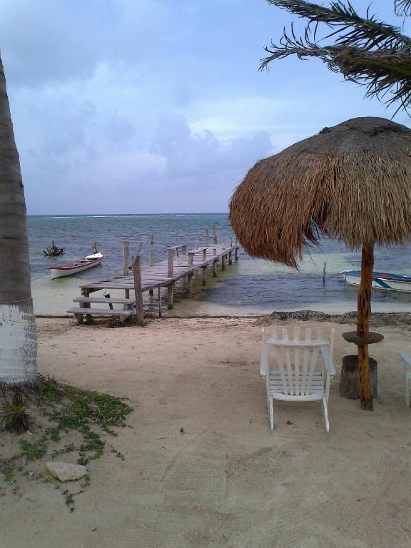 Las Cabanas Del Doctor Mahahual Exterior foto
