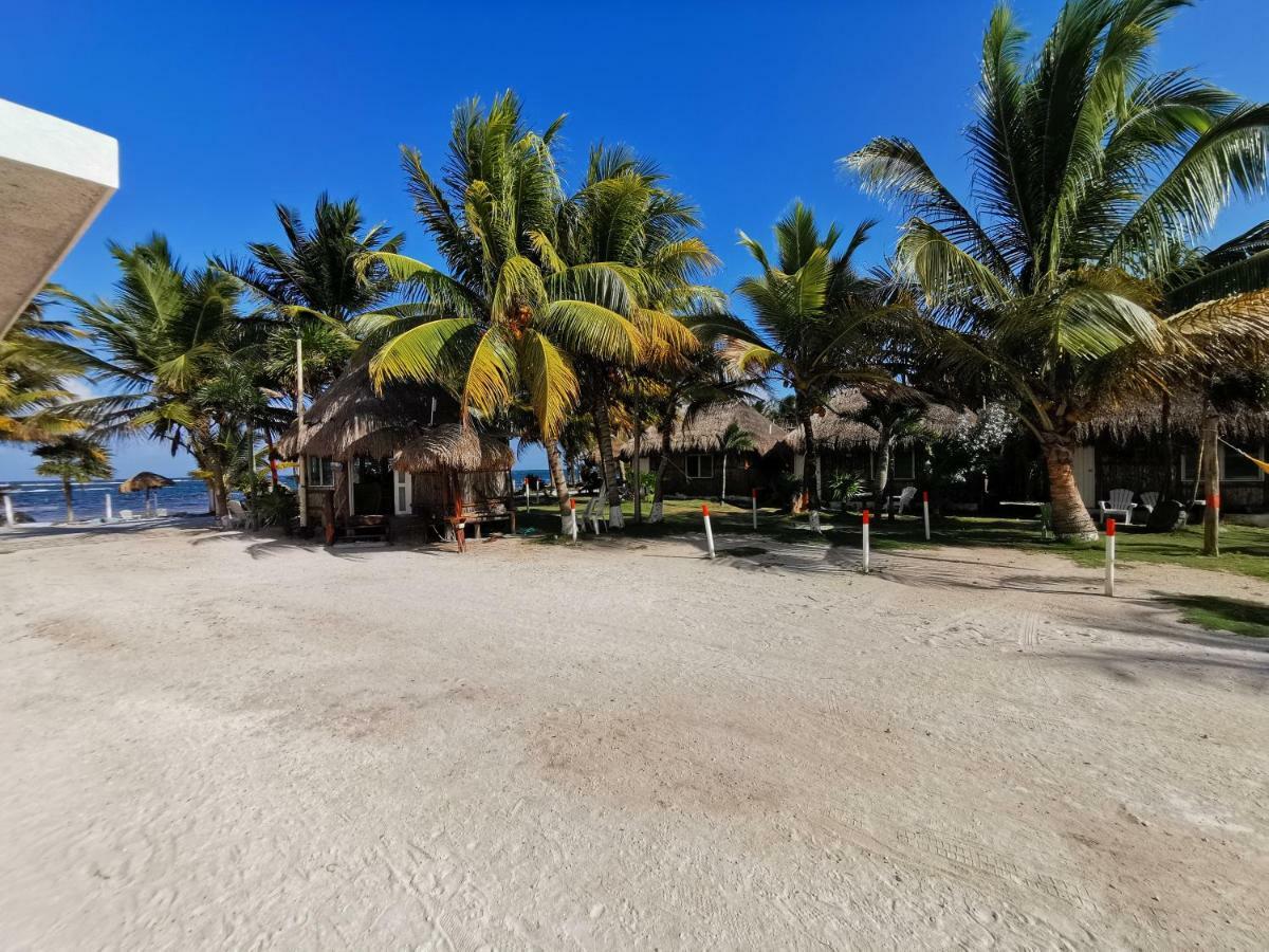 Las Cabanas Del Doctor Mahahual Exterior foto